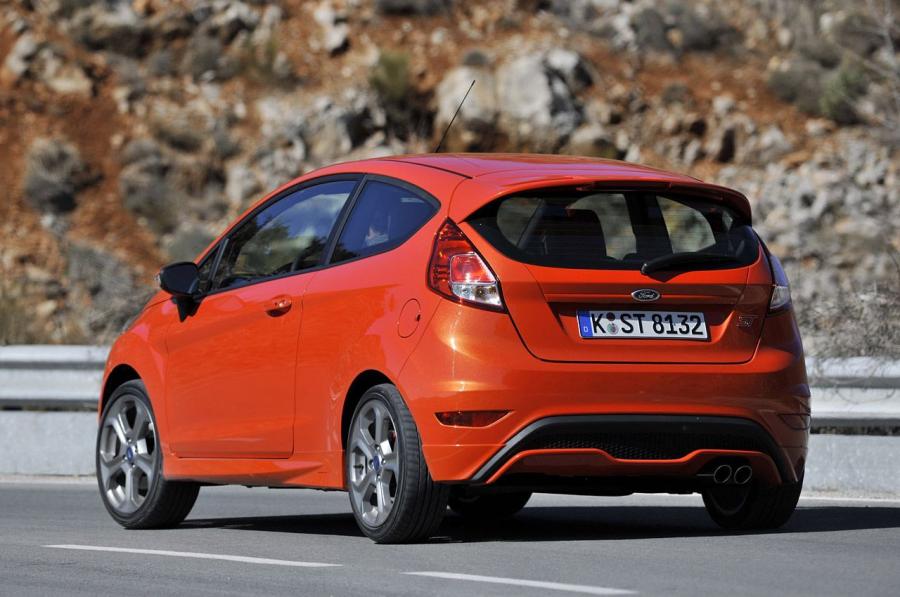  Ford Fiesta ST 2014 года  (фото 50 из 66)